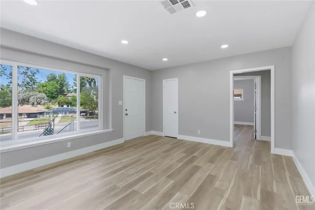 Single Family Residence for sale at 3017 River Boulevard, Bakersfield, CA featuring 4 beds and 2 baths