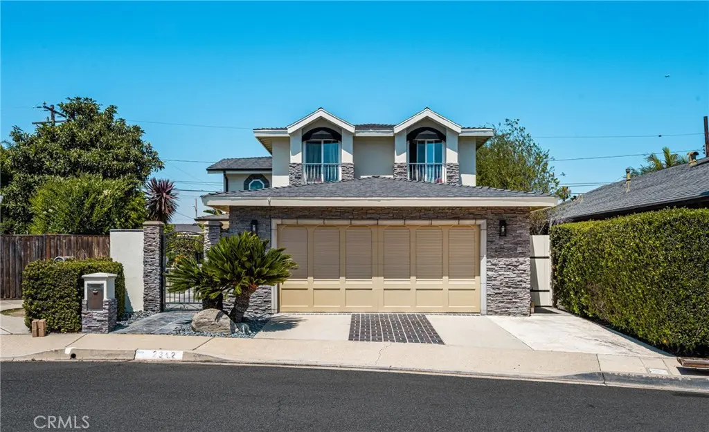 Single Family Residence for sale at 2342 Cynthia Court, Costa Mesa, CA featuring 3 beds and 3 baths