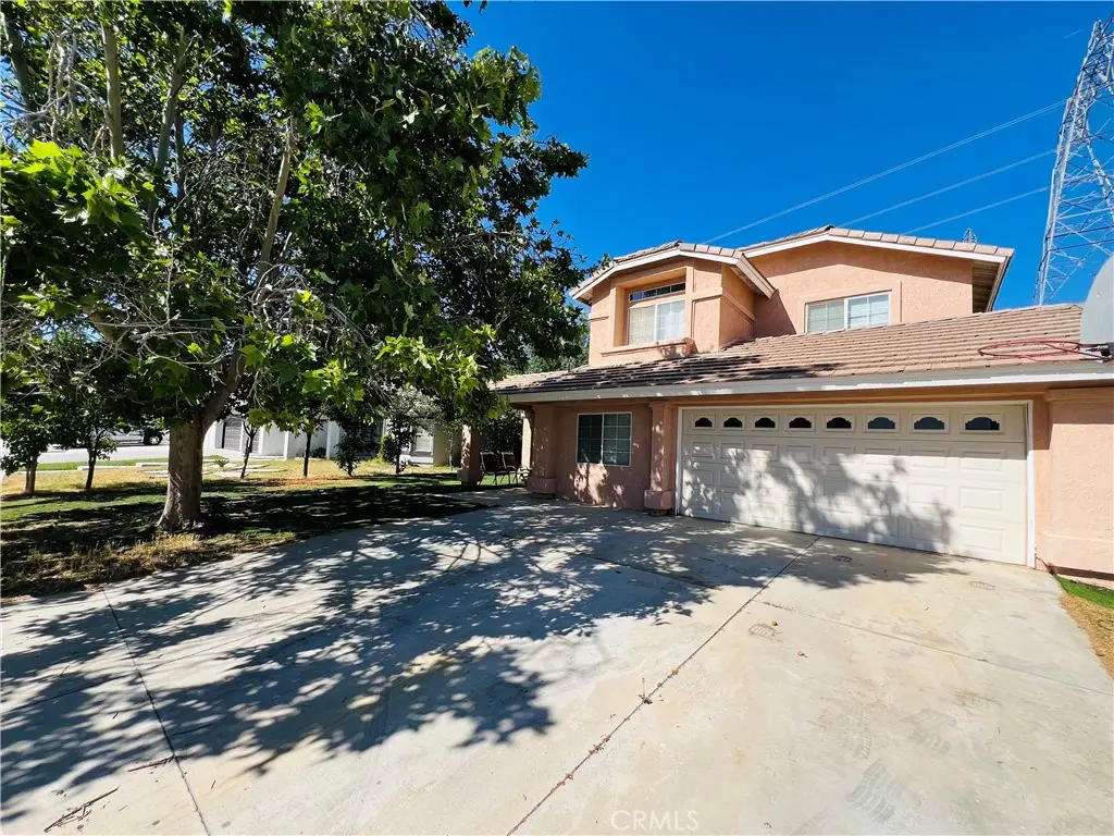 Single Family Residence for sale at 12452 Kirkwood, Victorville, CA featuring 5 beds and 3 baths