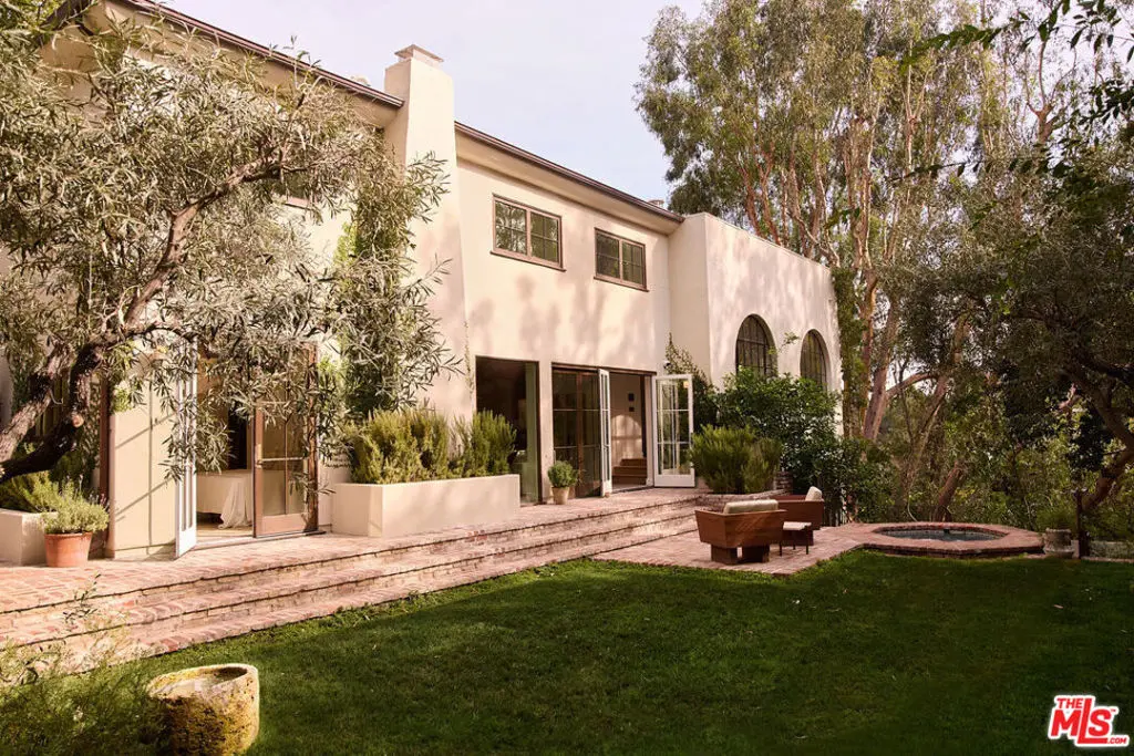 Residential Lease for rent at 7776 Firenze Avenue, Los Angeles, Los Angeles County, CA featuring 5 beds and 5 baths