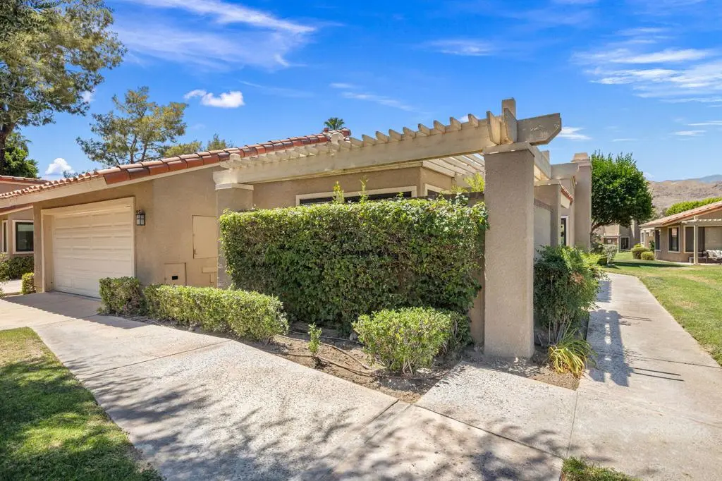 Condominium for rent at 23 Tennis Club Drive, Rancho Mirage, CA featuring 3 beds and 2 baths