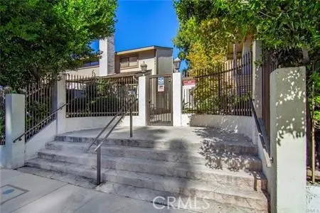 18445 Hatteras 603, Tarzana, CA — listing photo 1
