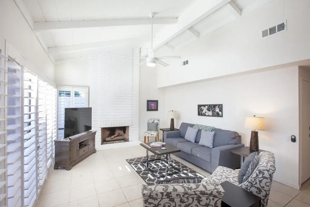 2350 Miramonte Circle E A, Palm Springs, CA — listing photo 1