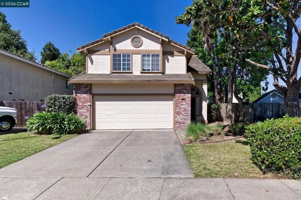 Single Family Residence for sale at 418 Stoneybrook Ln, Vacaville, CA featuring 4 beds and 3 baths