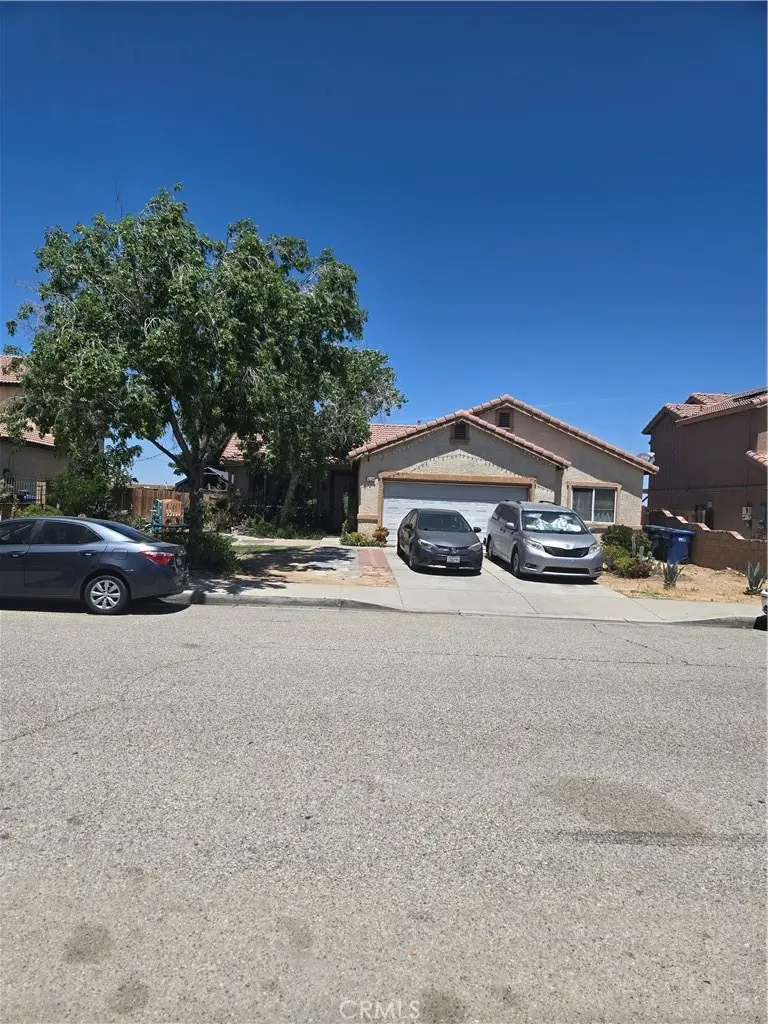 4229 Penca, Palmdale, CA — listing photo 1