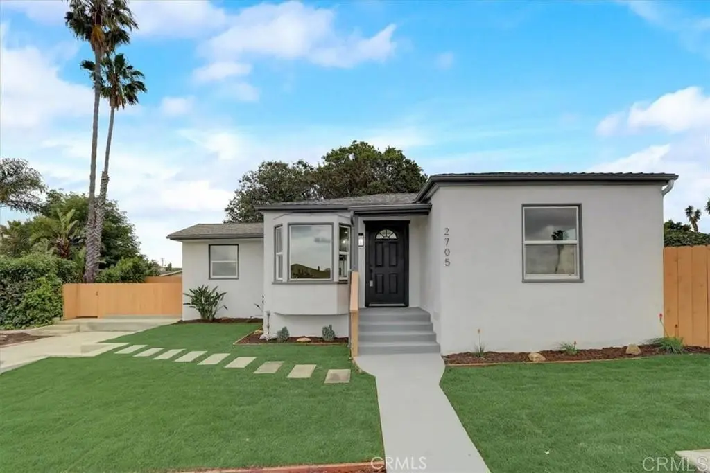 Single Family Residence for rent at 2705 Dennis Lane, Lemon Grove, CA featuring 3 beds and 2 baths