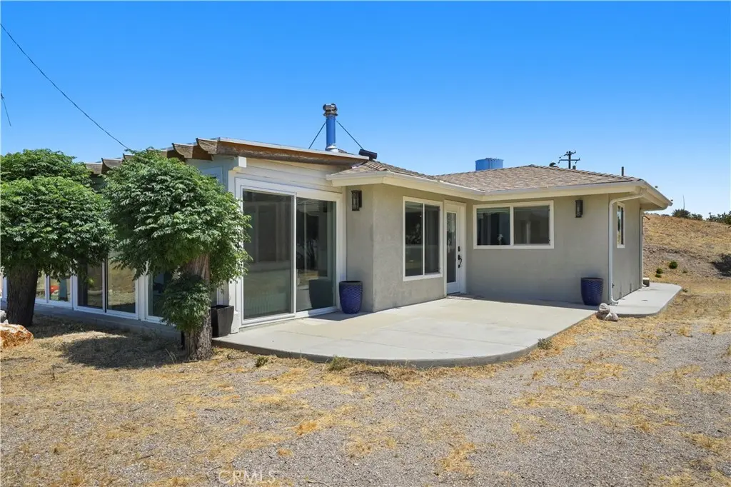 30668 1/2 Tick Canyon Rd, Canyon Country, CA — listing photo 1