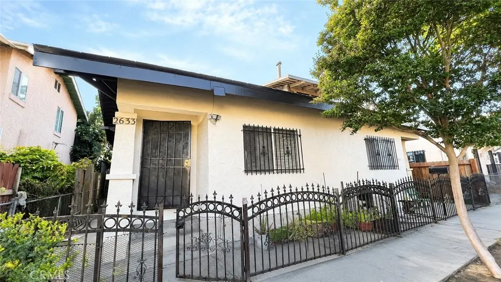 Duplex for sale at 2631 Juliet Street, Los Angeles, CA