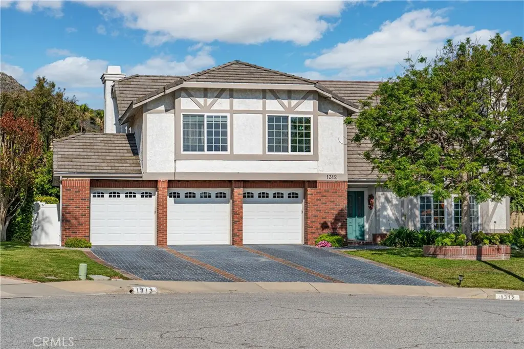 1312 Dubonnet Court, Oak Park, CA — listing photo 1