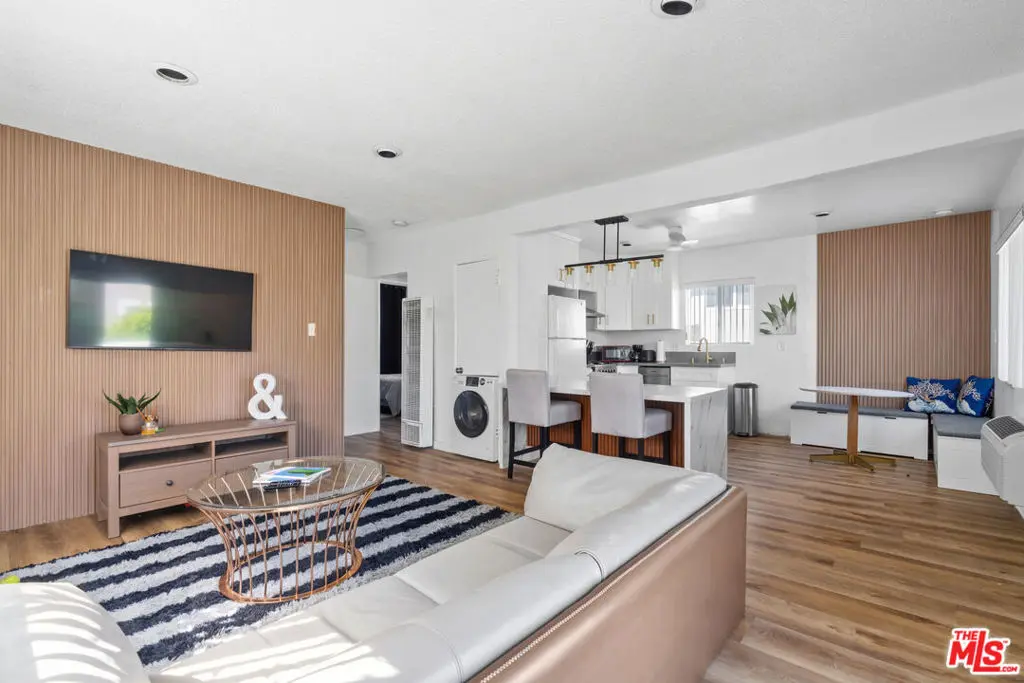 41 Westminster Avenue, Venice, CA — listing photo 1