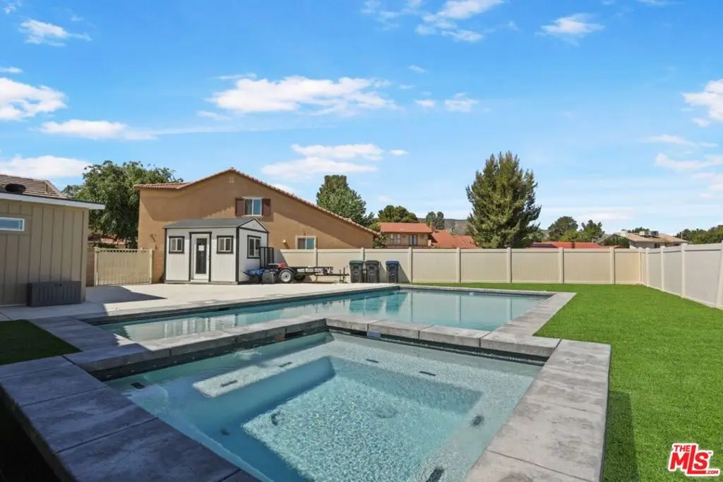 7027 Kristina Court, Lancaster, CA — listing photo 1