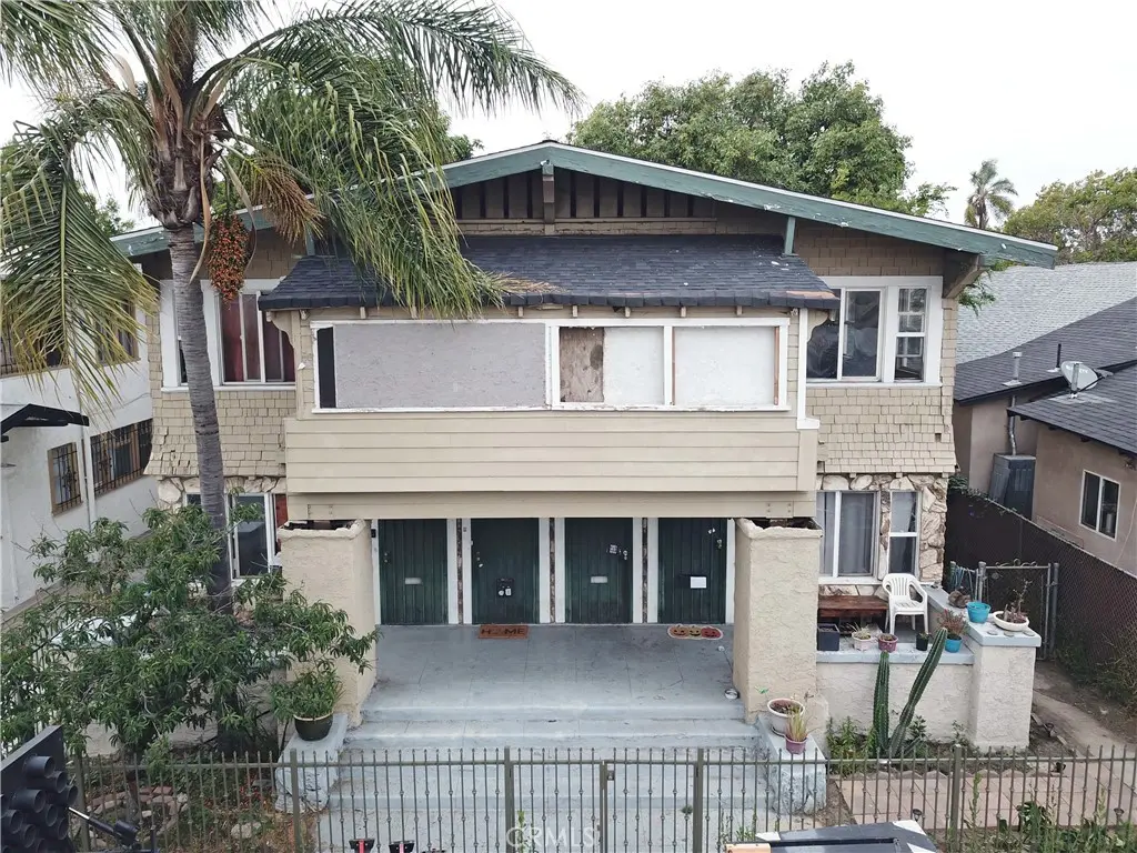 Quadruplex for sale at 1467 W Vernon, Los Angeles, CA