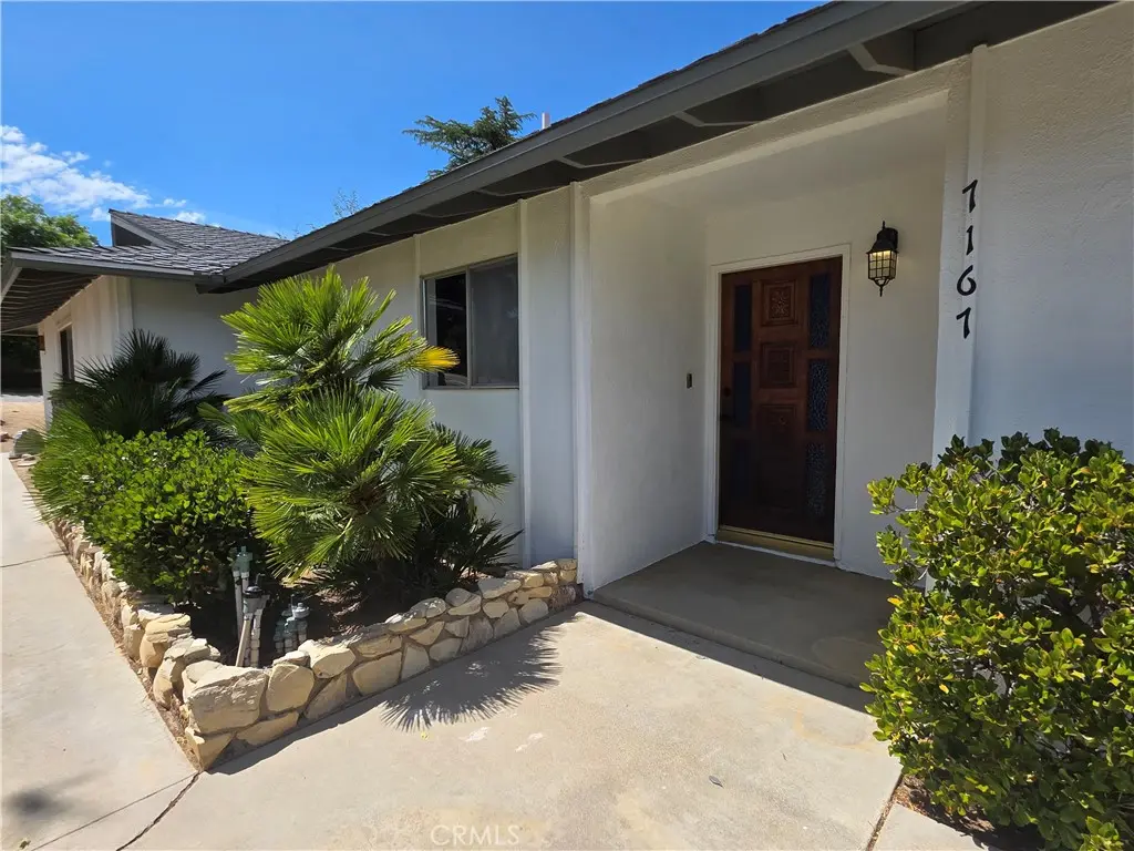 7167 Columbia Way, Lancaster, CA — listing photo 1