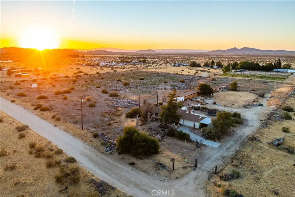 20539 E Avenue R, Palmdale, CA — listing photo 1
