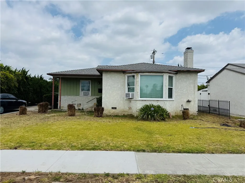 Single Family Residence for sale at 11515 Mines, Whittier, CA featuring 3 beds and 1 bath