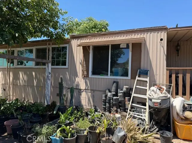 Manufactured On Land for sale at 26635 Winchester, Hemet, CA featuring 2 beds and 1 bath