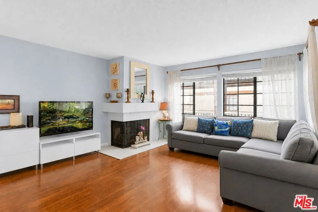 441 E San Jose Avenue 209, Burbank, CA — listing photo 1