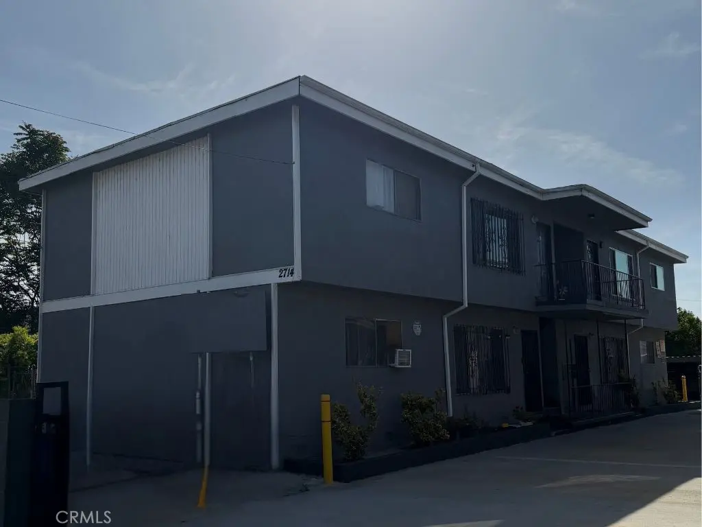 Quadruplex for sale at 2714 Queen, Los Angeles, CA