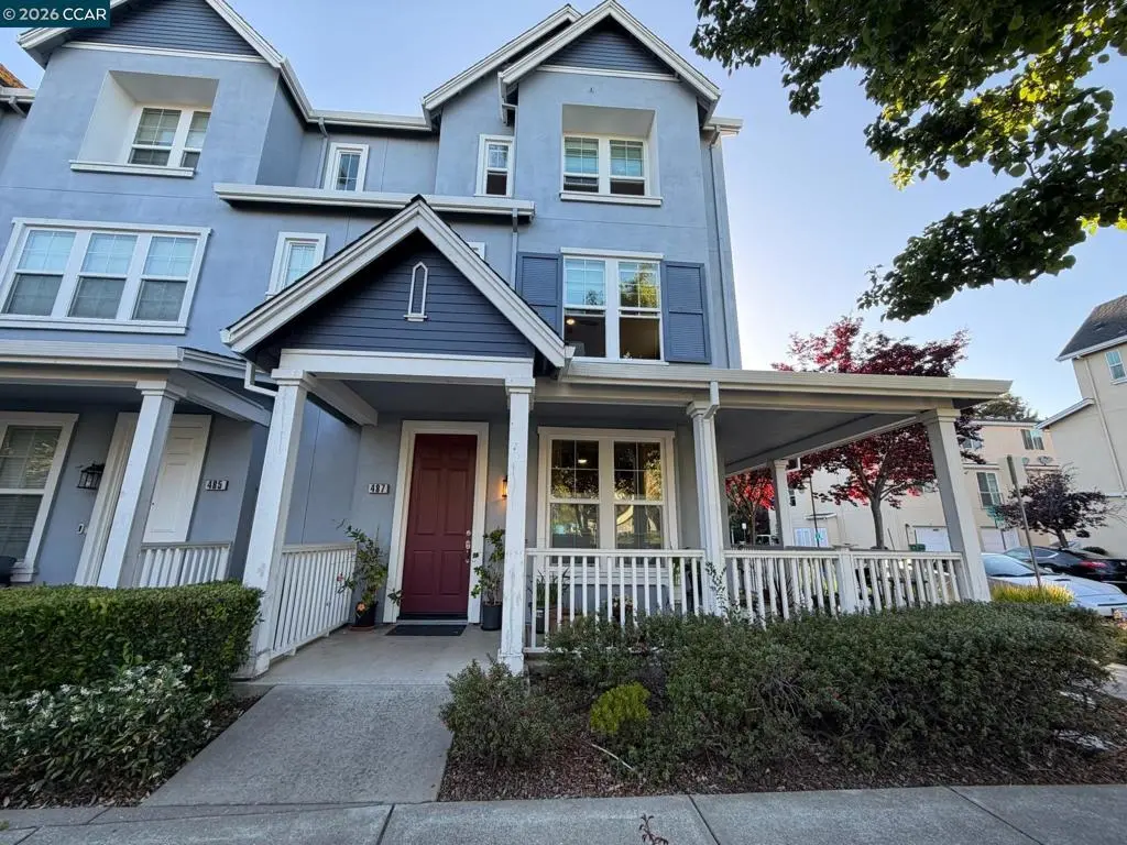 Townhouse for rent at 487 Metro Walk Way, Richmond, CA featuring 3 beds and 4 baths