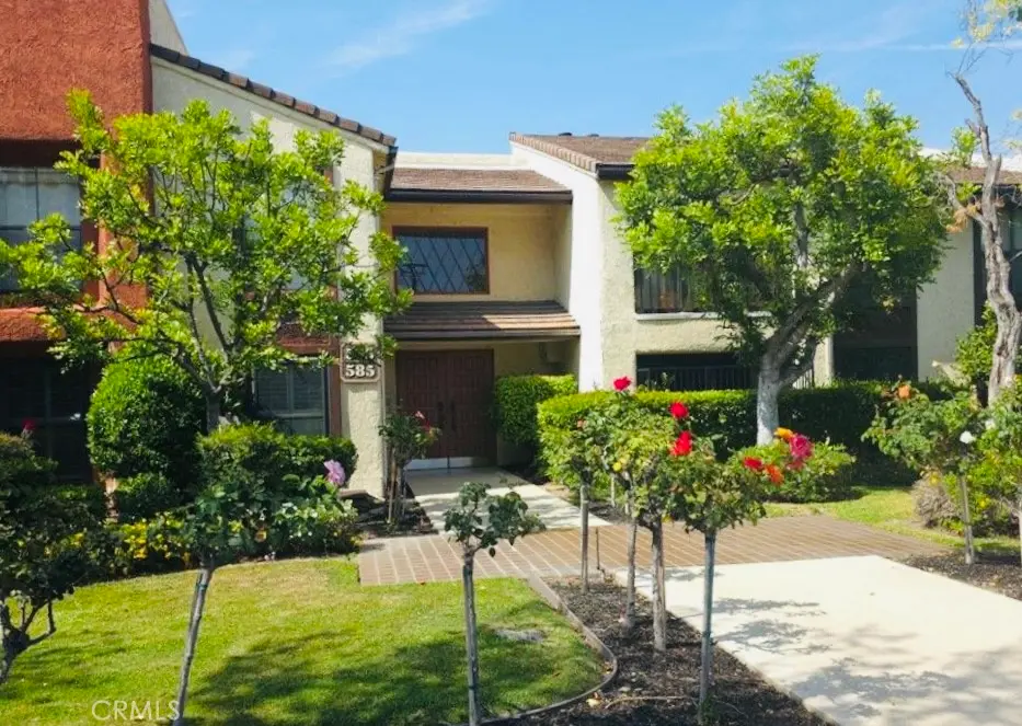 Condominium for sale at 535 W Duarte Road 5, Arcadia, CA featuring 2 beds and 2 baths