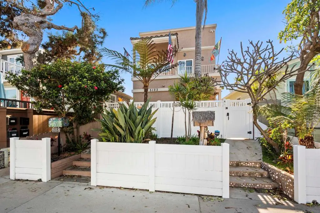 5123 Brighton Ave B, San Diego, CA — listing photo 1