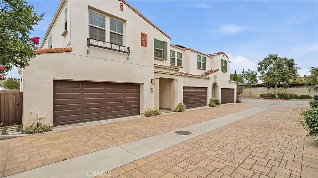 291 E Arrow 17, Glendora, CA — listing photo 1