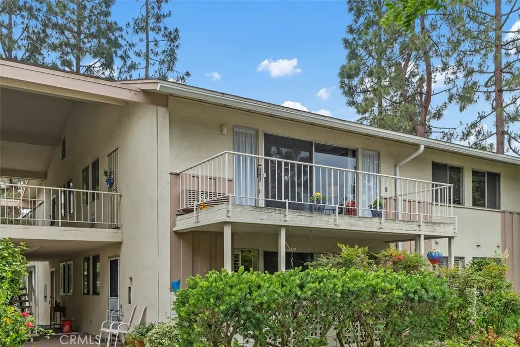 Stock Cooperative for sale at 100 Via Estrada O, Laguna Woods, CA featuring 2 beds and 2 baths