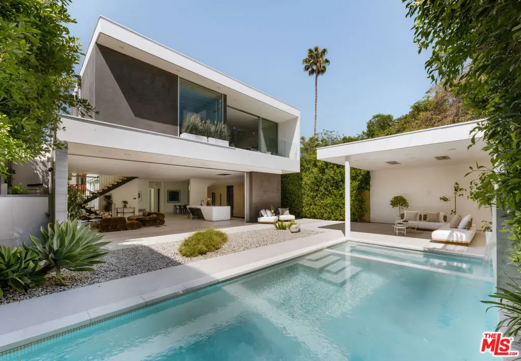 Single Family Residence for sale at 6510 W 5th Street, Los Angeles, CA featuring 4 beds and 5 baths