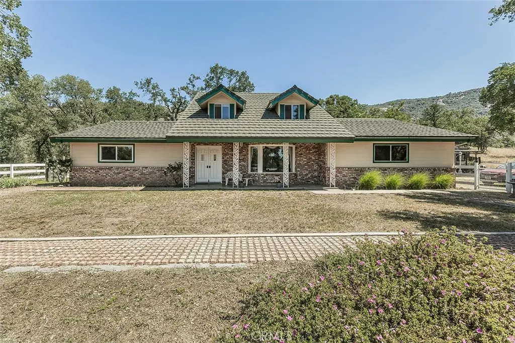 35477 Qualls Prather, Auberry, CA — listing photo 1