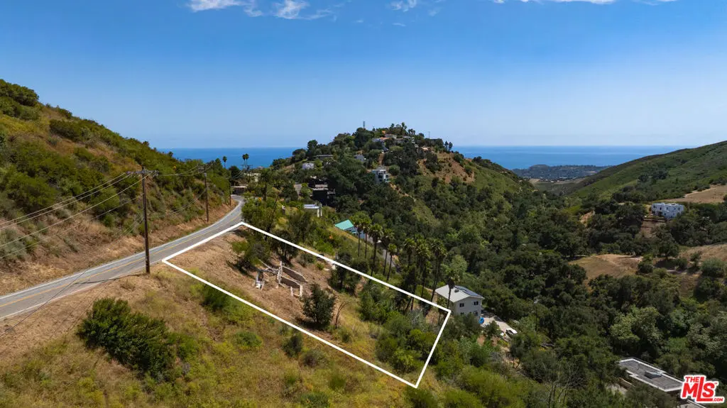 4015 Latigo Canyon Road, Malibu, CA — listing photo 1