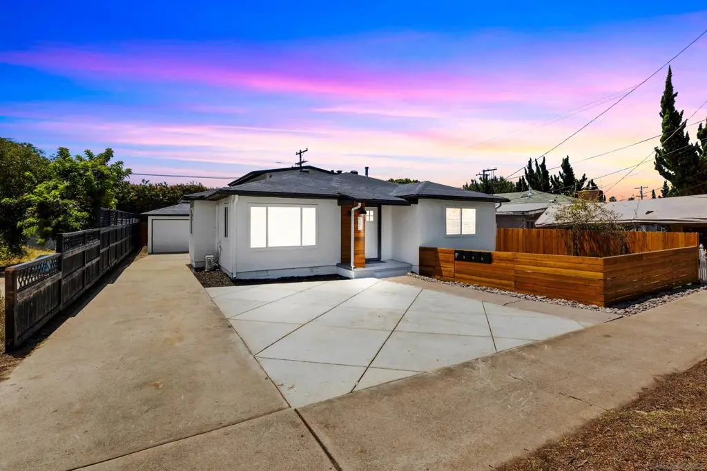 Residential Income for sale at 540 F St, Chula Vista, CA