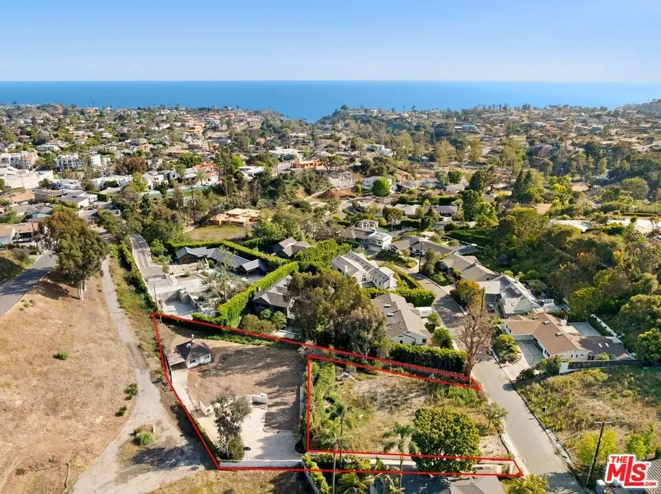 1116 Maroney Lane, Pacific Palisades, CA — listing photo 1