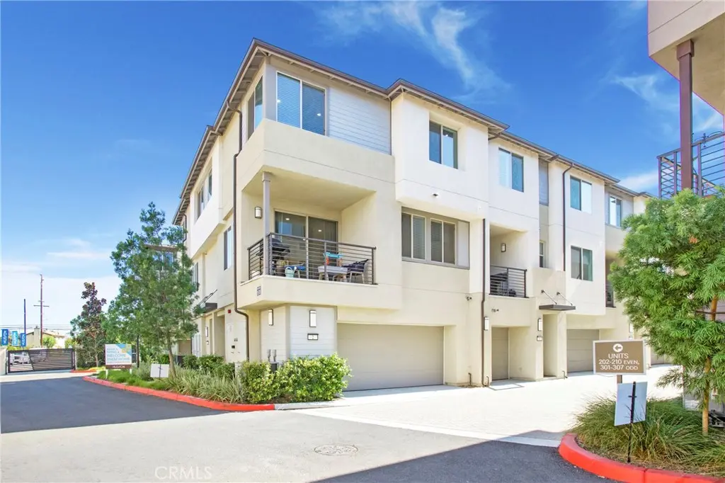 1578 Topeka Avenue 2, Placentia, CA — listing photo 1