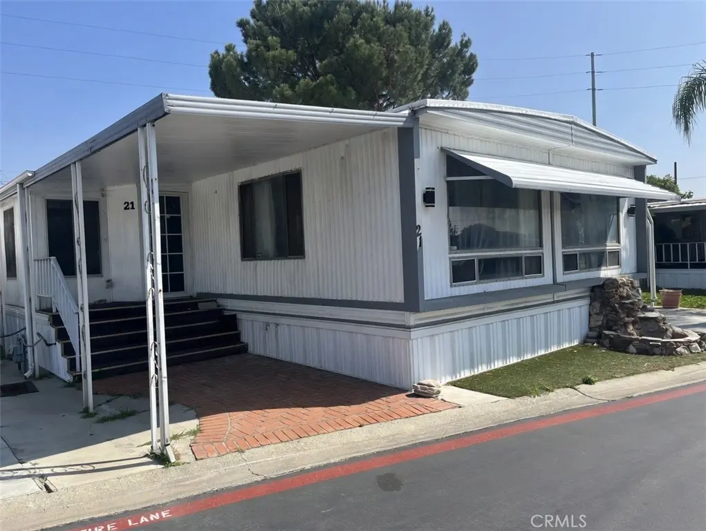 2930 W Rialto Avenue 21, Rialto, CA — listing photo 1