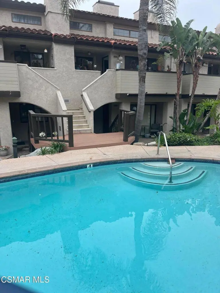 Condominium for sale at 1119 Via Montoya 20, Camarillo, CA featuring 2 beds and 2 baths