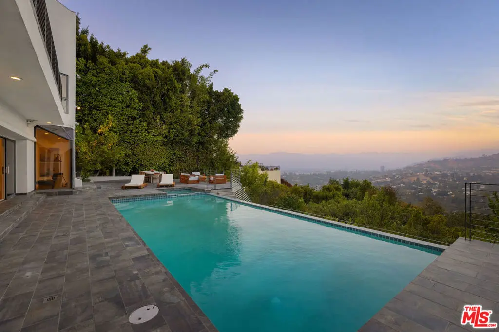 Single Family Residence for rent at 11955 Pinnacle Place, Beverly Hills, CA featuring 4 beds and 6 baths