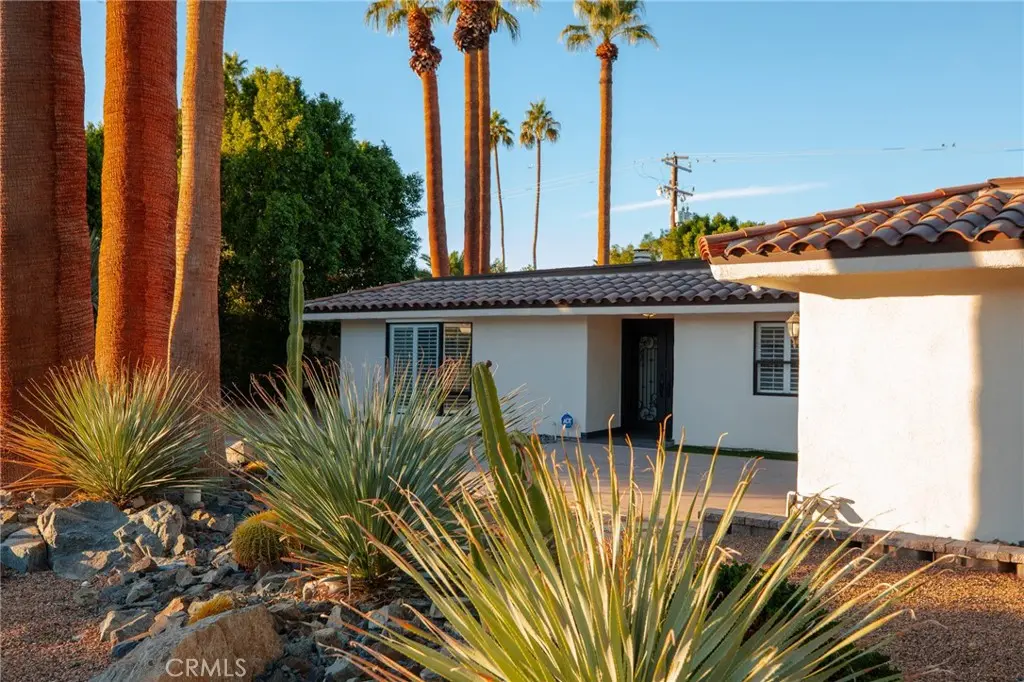 Residential Lease for rent at 73640 Joshua Tree, Palm Desert, Riverside County, CA featuring 4 beds and 3 baths