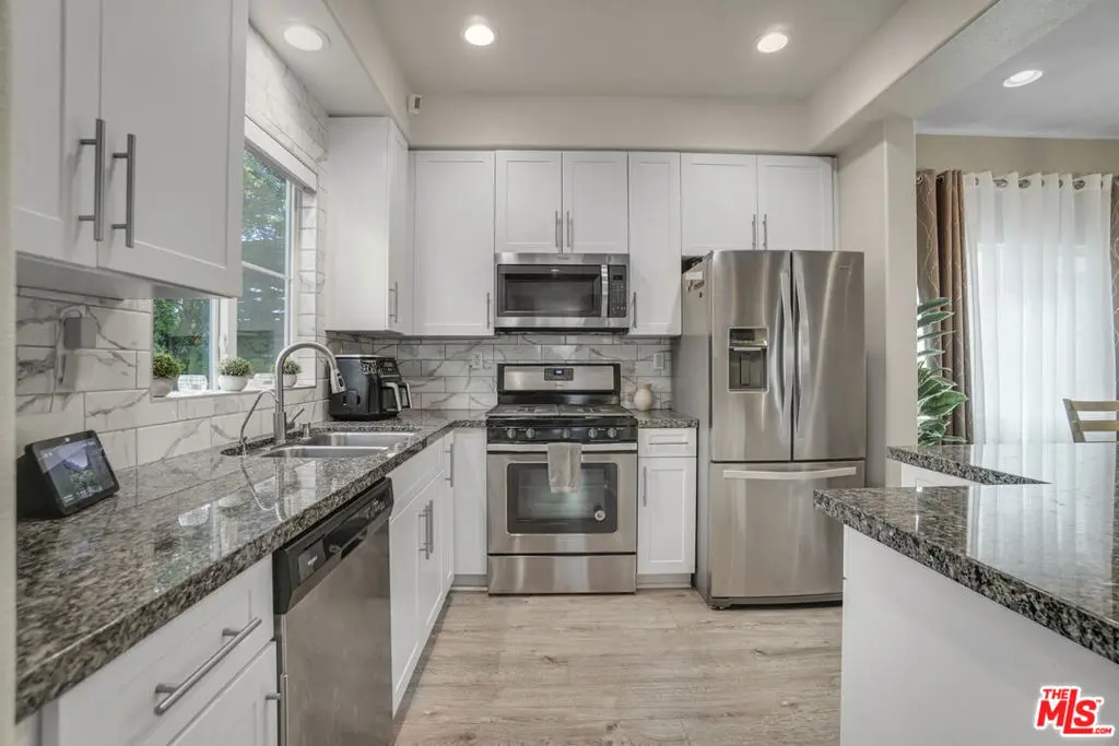 22755 Walnut Park Lane, Newhall, CA — listing photo 1