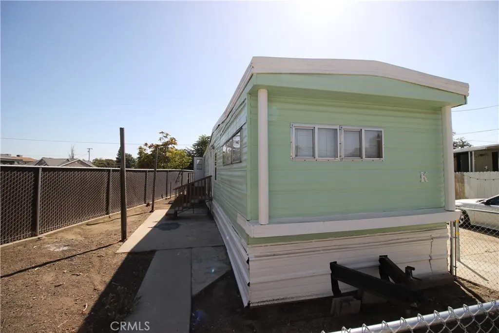 405 McCord Avenue K, Bakersfield, CA — listing photo 1