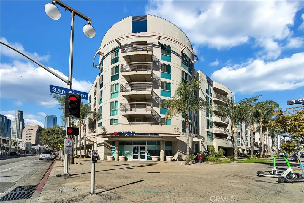 Condominium for sale at 267 S San Pedro 218, Los Angeles, CA featuring 2 beds and 2 baths