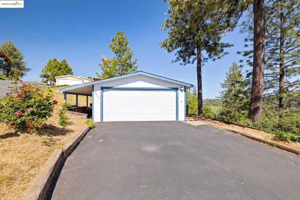 22690 Prospect Heights, Groveland, CA — listing photo 1