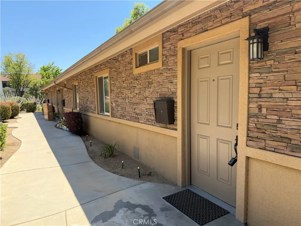 Apartment for rent at 1365 Lafayette Road C, Claremont, CA featuring 2 beds and 1 bath