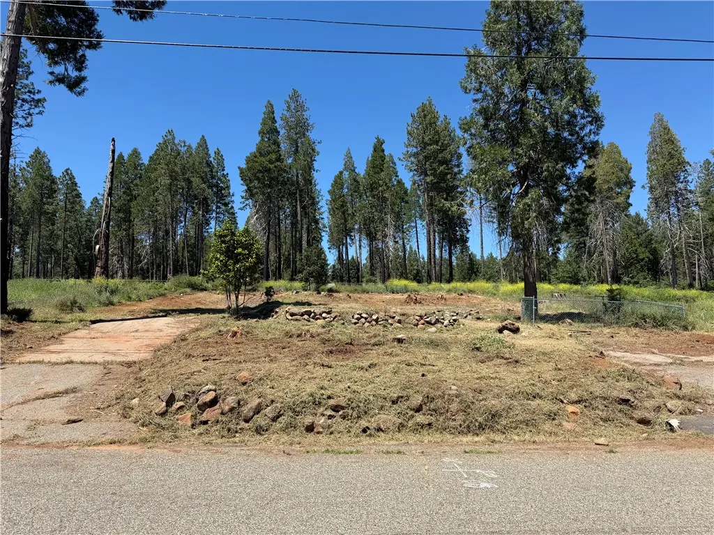 13817 Ferguson, Magalia, CA — listing photo 1