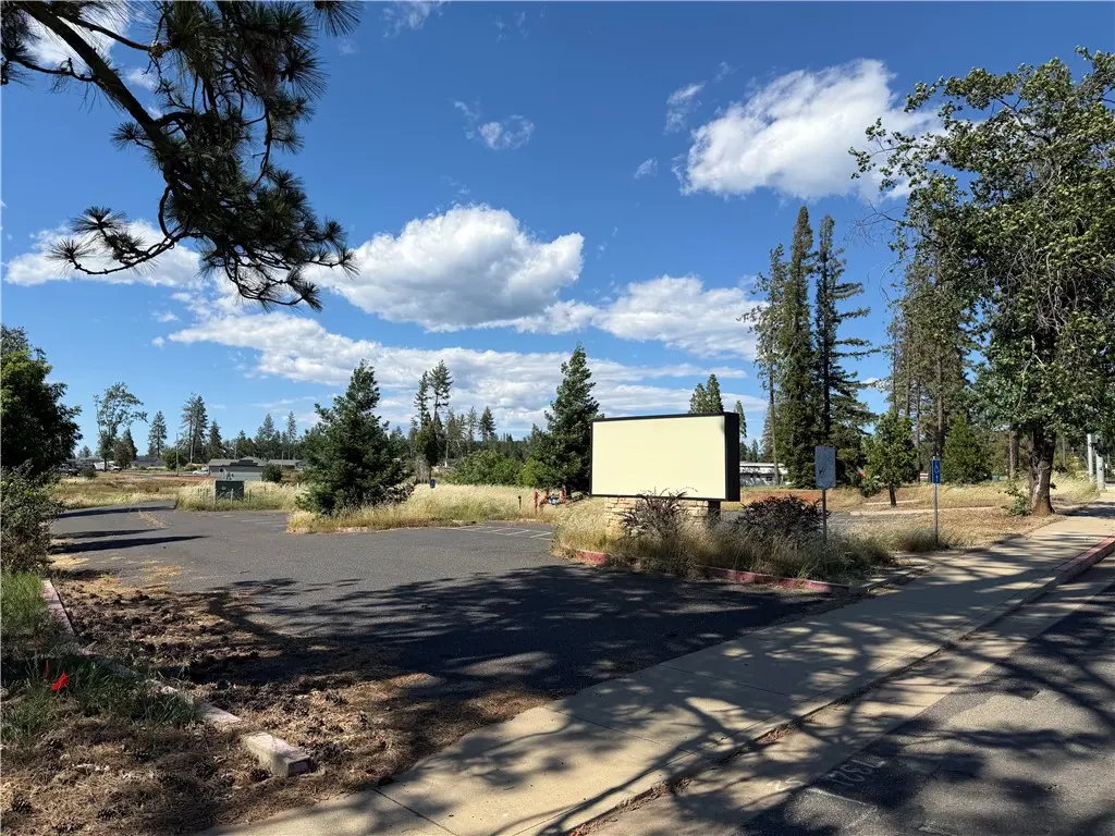7337 Skyway, Paradise, CA — listing photo 1