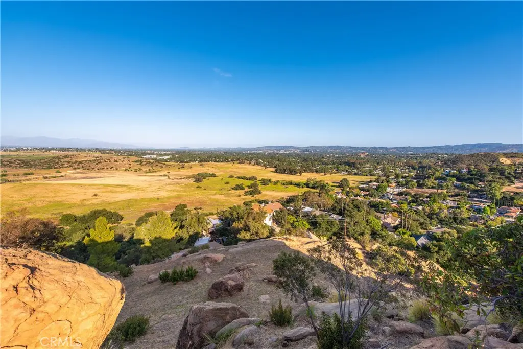 8760 Azul Drive, West Hills, CA — listing photo 1