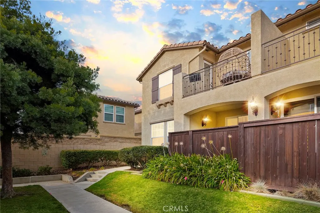 Townhouse for sale at 41945 Davenport Way D, Murrieta, CA featuring 3 beds and 3 baths