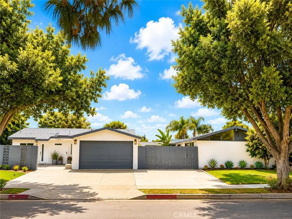 2501 Santa Ysabel, Fullerton, CA — listing photo 1