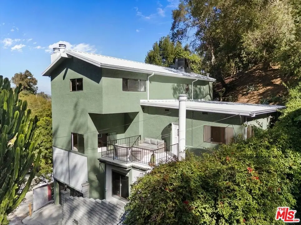 Single Family Residence for sale at 8506 Oak Court, Los Angeles, CA featuring 4 beds and 4 baths