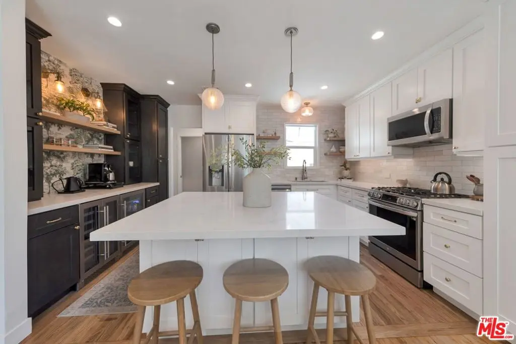 14333 Tiara Street, Sherman Oaks, CA — listing photo 1