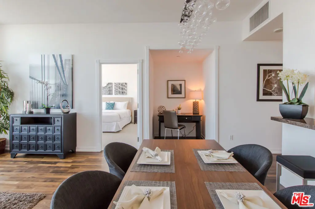 Condominium for sale at 900 W Olympic Boulevard 31F, Los Angeles, CA featuring 1 bed and 2 baths